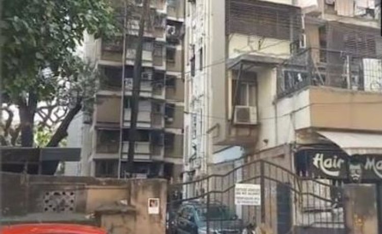 Raids in Mumbai:  हसीना पारकर के घर ED का छापा, मनी लॉन्ड्रिंग के मामले में की जा रही तलाशी