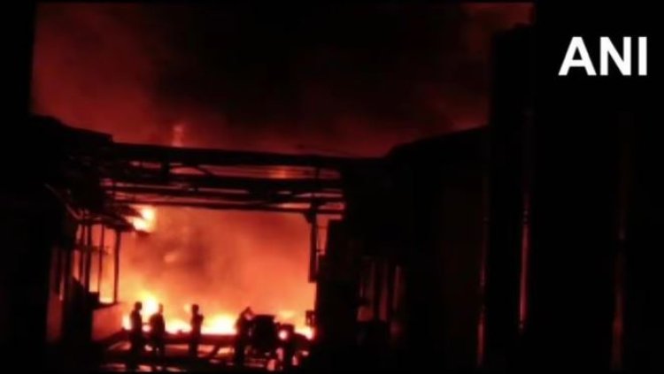 बड़ा हादसा: केमिकल फैक्टरी में धमाके के बाद लगी भीषण आग, छह की मौत, 12 घायल