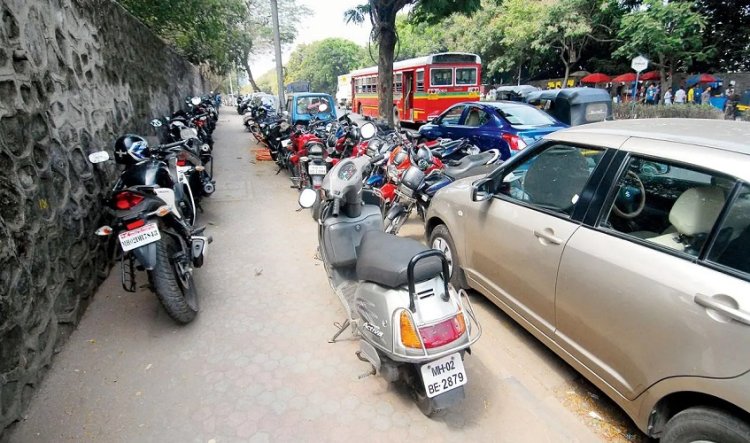 गडकरी का ऐलान: गलत पार्किंग की फोटो भेजने वाले को मिलेगा 500 रुपए का इनाम