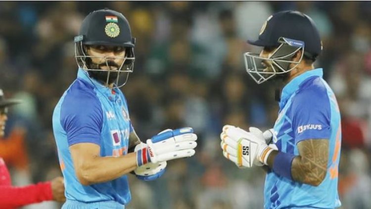 आठ ओवर के बाद भारत 67/2, कोहली-सूर्यकुमार क्रीज पर, रोहित-राहुल आउट