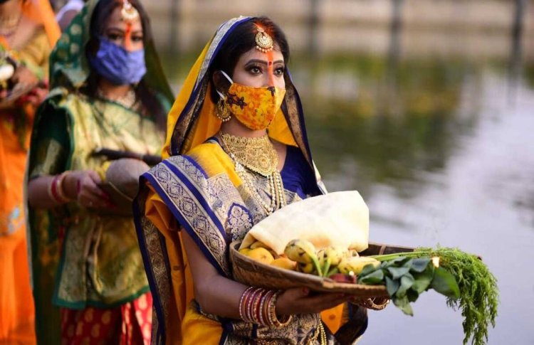 Chhath Pooja: पहली बार रखने वाली हैं छठ का व्रत तो इन बातों का रखें विशेष ध्यान