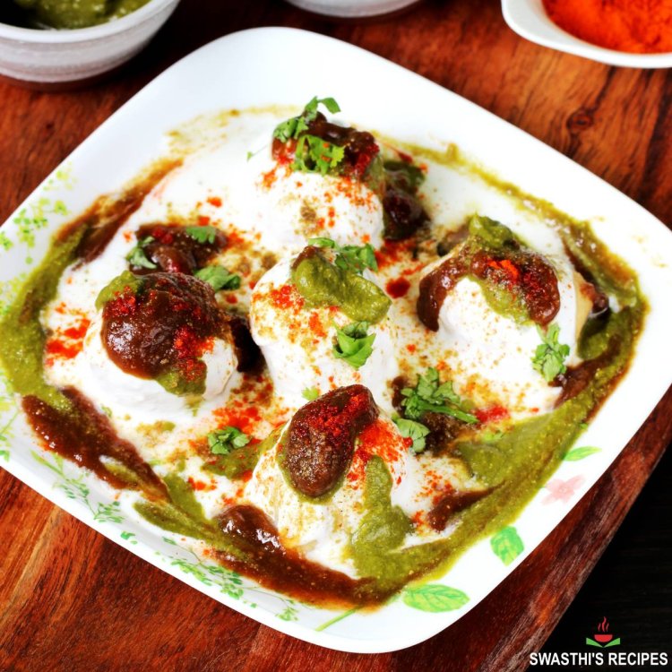 Holi Recipe : होली को खास बना देगा ये चटपटा दही भल्ला, पढ़ें इसकी ईज़ी रेसिपी