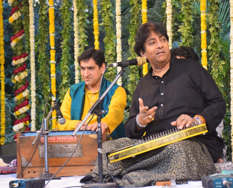 पिया मोरे आये : पद्मभूषण उस्ताद राशिद खान की गायकी पर झूमते रहे श्रोता