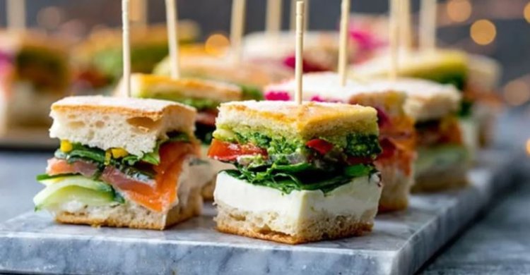 Recipe : घर में जब गेस्ट आए तो स्नेक्स में खिलाए मिनी सैंडविच रेसिपी, ऐसे बनाए
