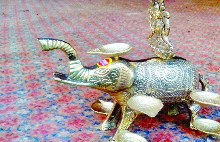 महालक्ष्मी व्रत के दिन करें हाथी की पूजा, धन की नहीं होगी कोई कमी, पढ़ें क्या कहते हैं ज्योतिष एक्सपर्ट